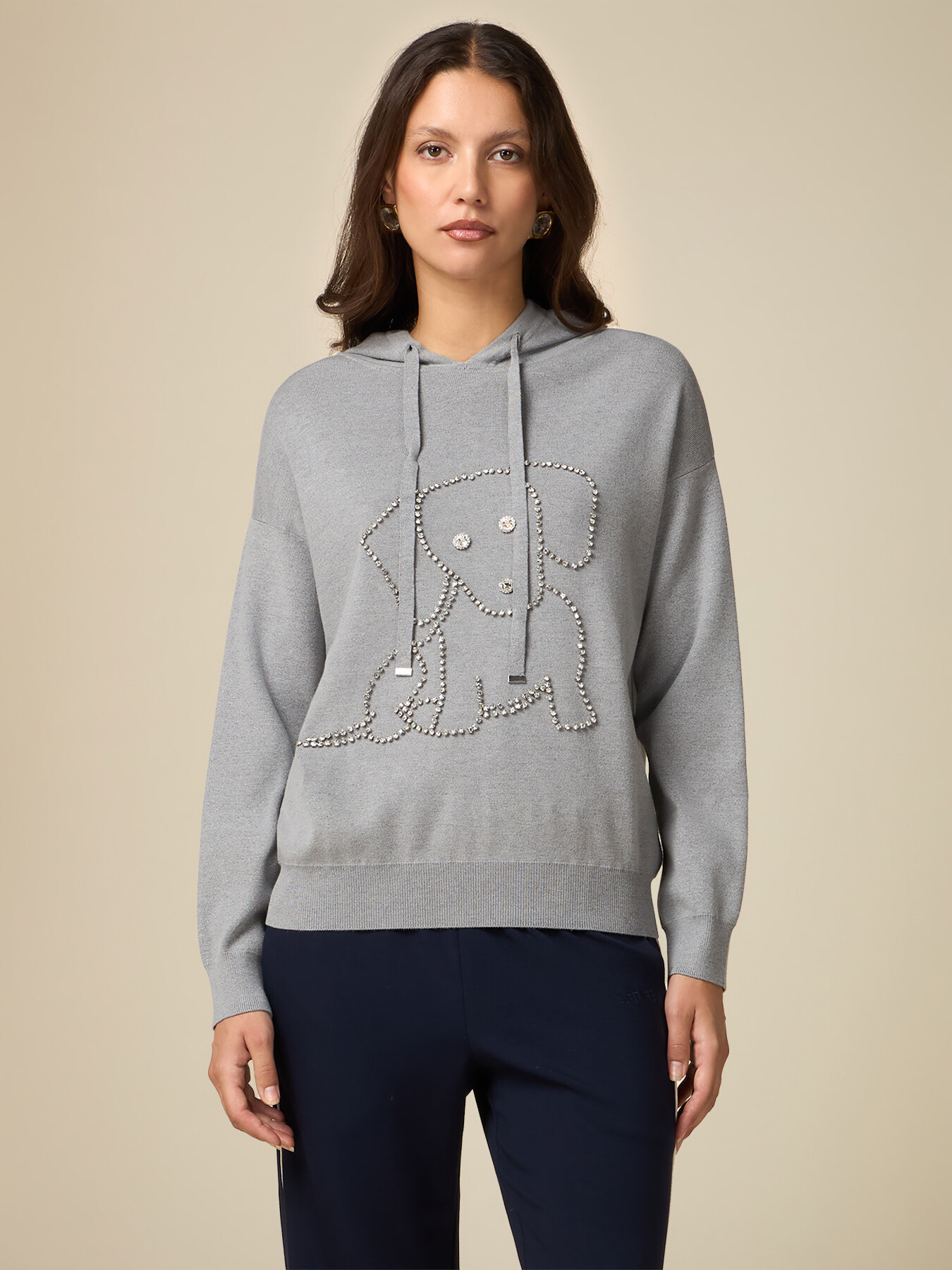 Pullover mit aufgestickten Schmucksteinen image number 0