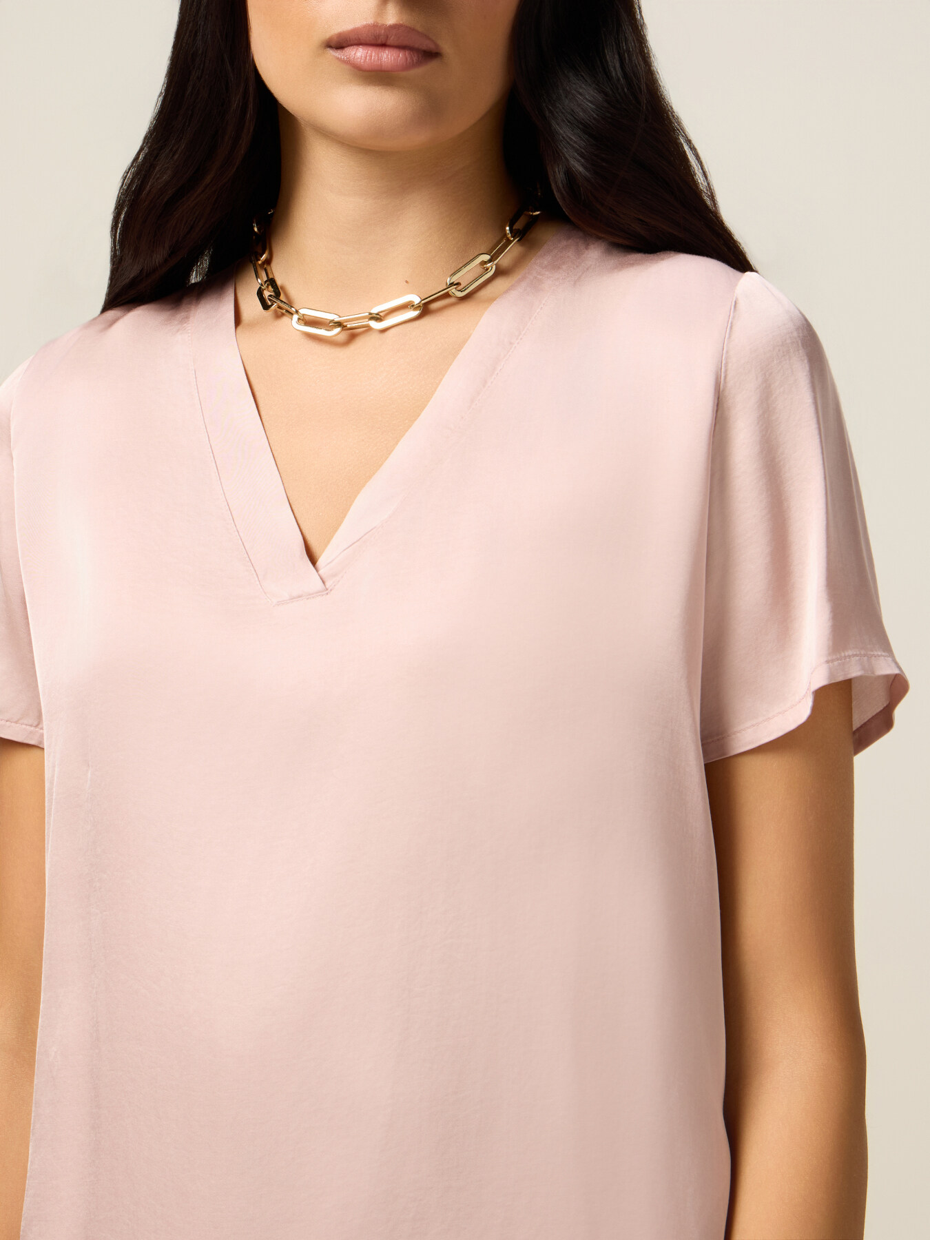 Chemisier en satin de viscose image number 2