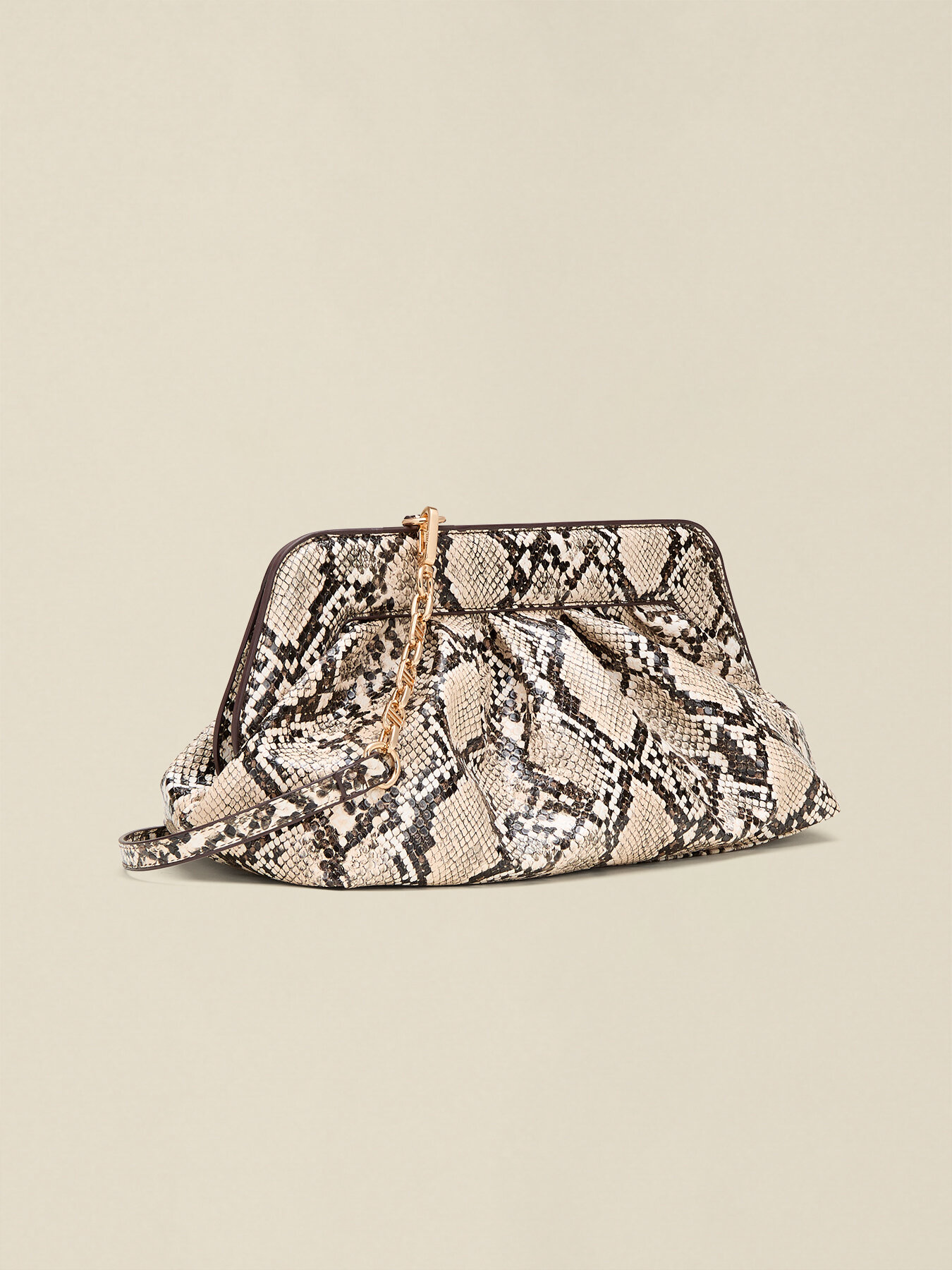 Clutch with reptile-effect print image number 4