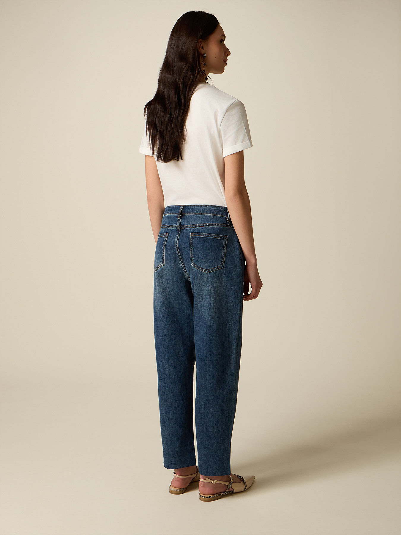 Cropped boyfit jeans image number 1