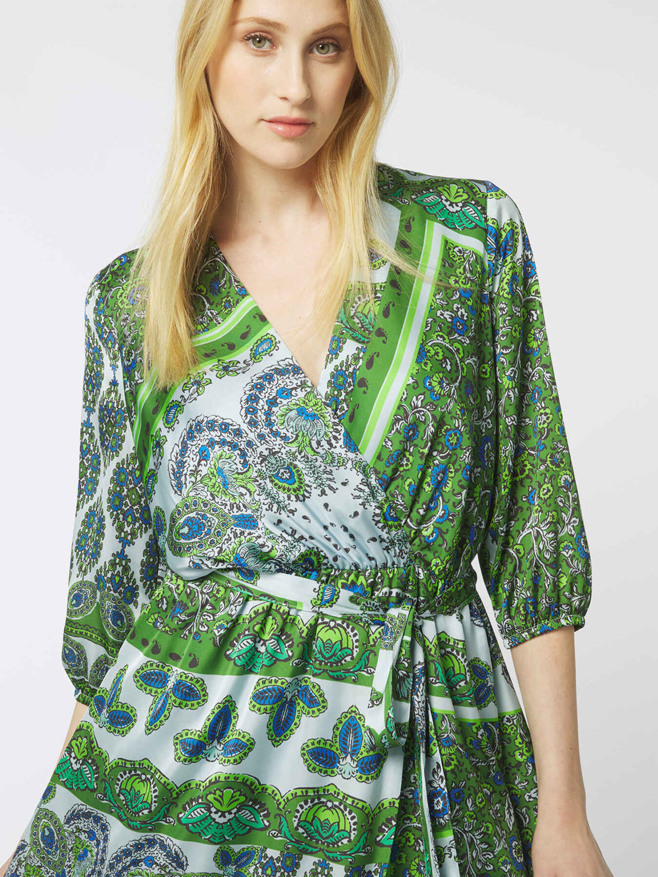 Robe mi-longue fantaisie foulard image number 2