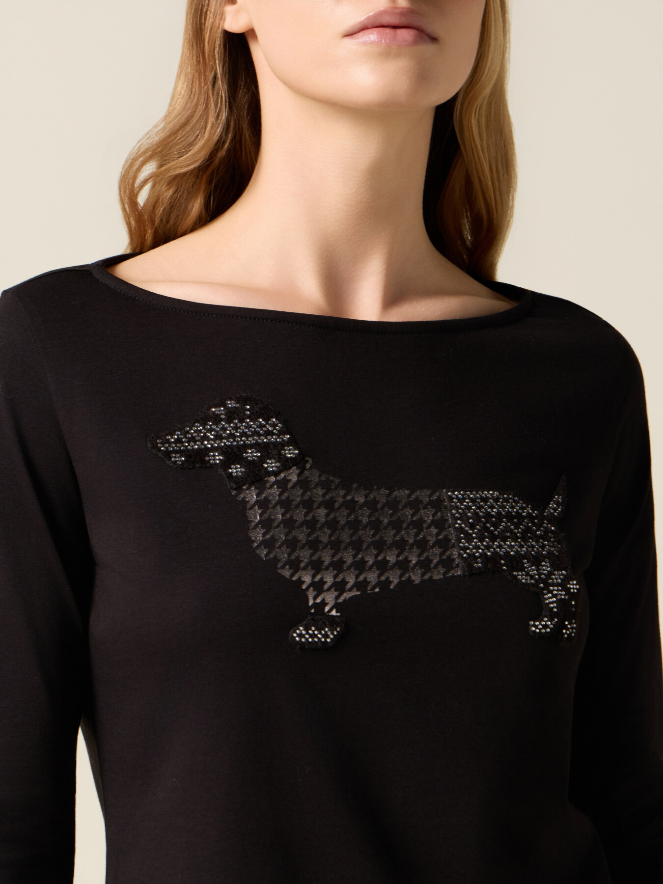 Long sleeve t-shirt with print and appliqu&eacute;s image number 2