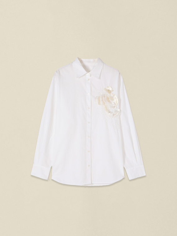 Chemise en coton avec broderie florale