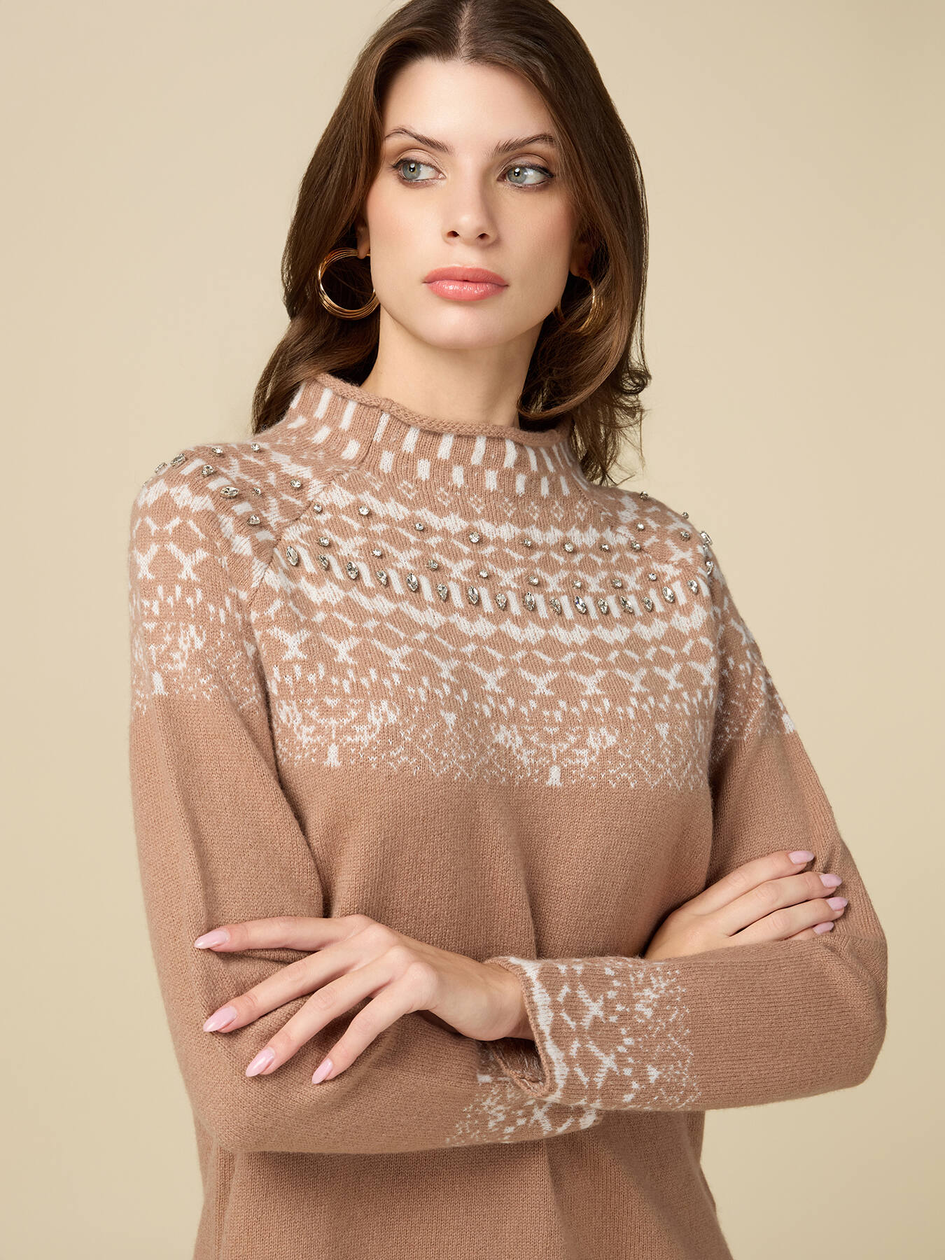 Maglia con intarsi e pietre image number 2