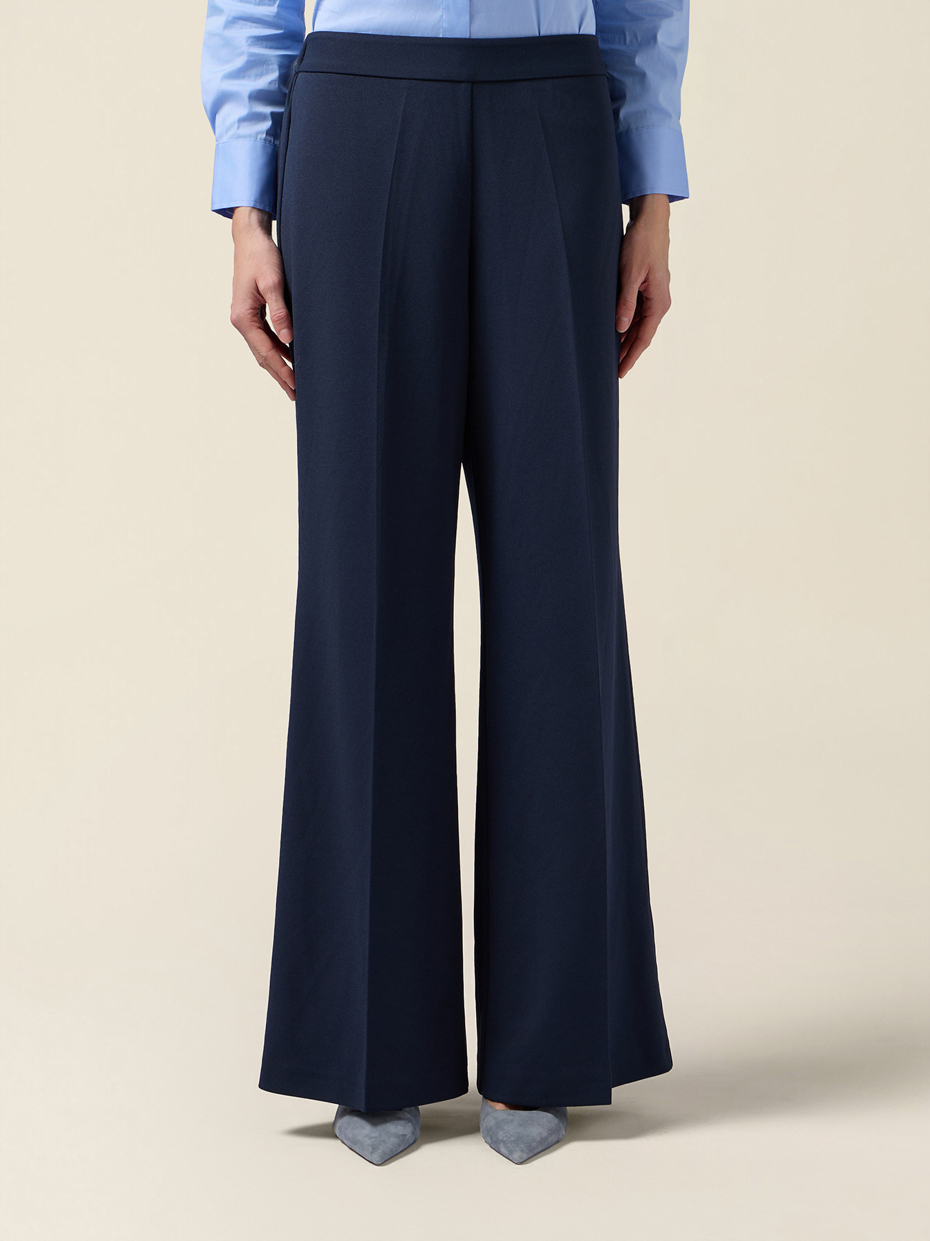 Wide-leg palazzo pants in crepe fabric image number 3