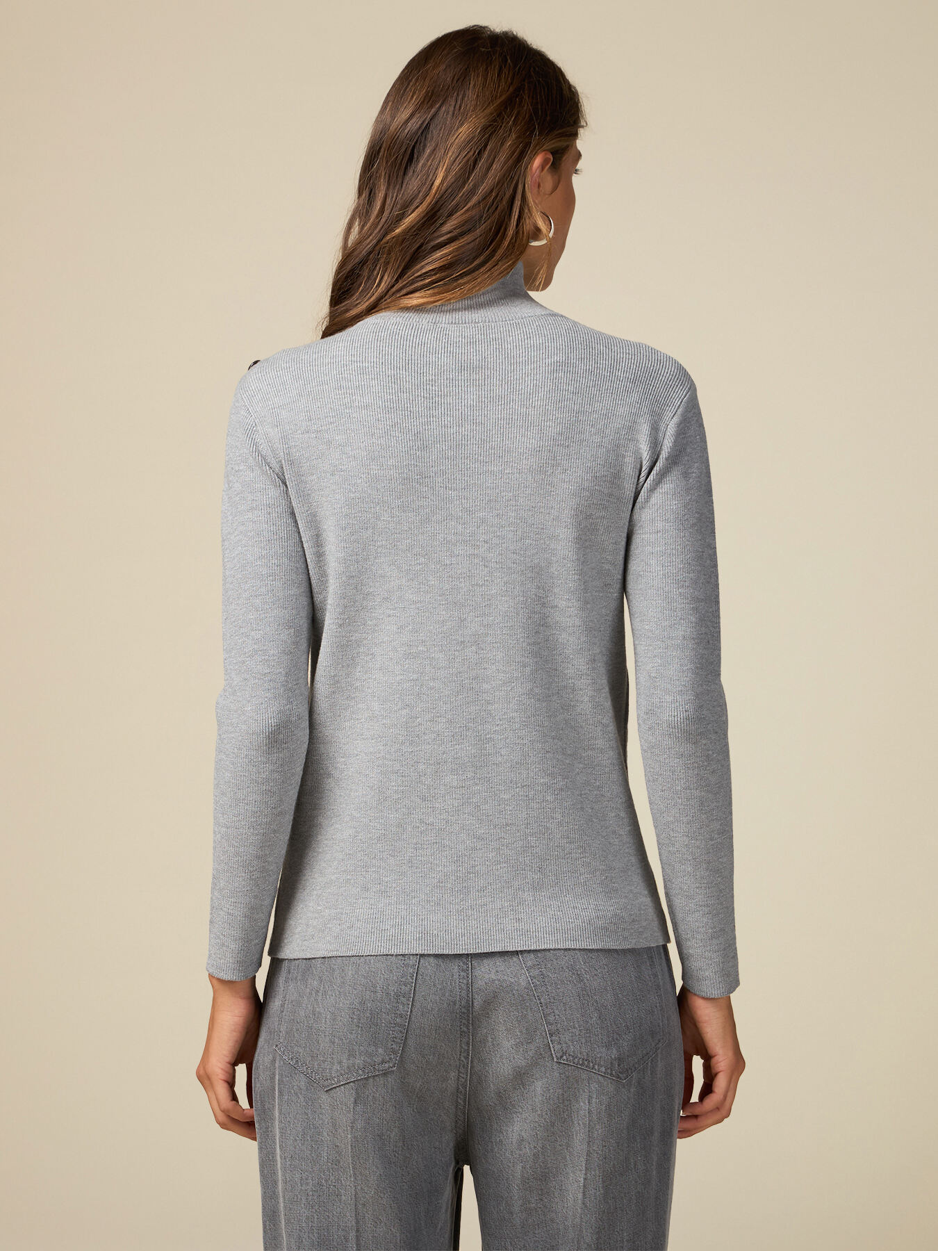 Rollkragenpullover mit Knopf-Detail image number 1