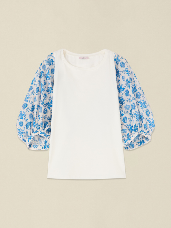 T-shirt with patterned sleeves