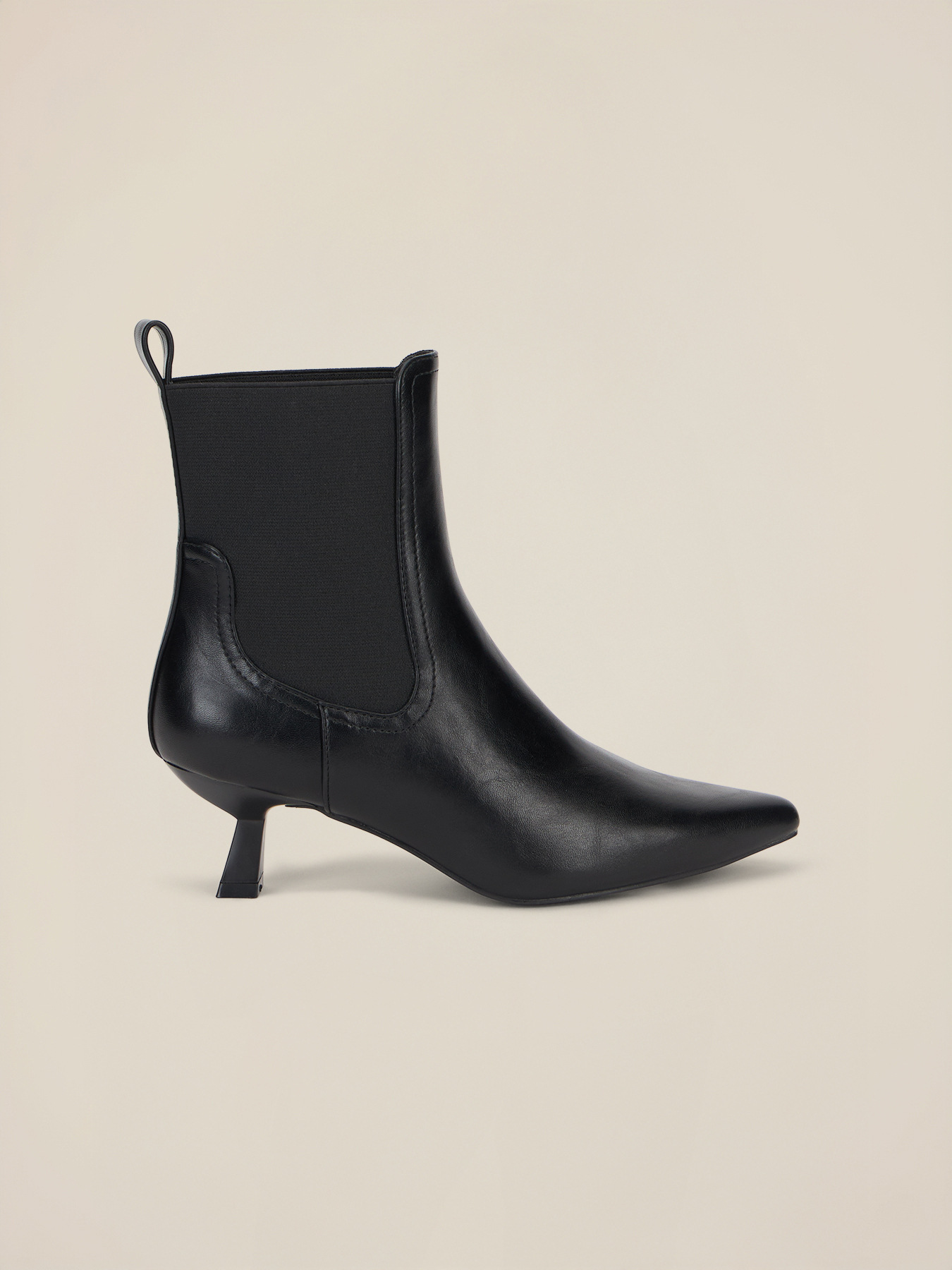 Chelsea-Stiefeletten mit Absatz image number 2