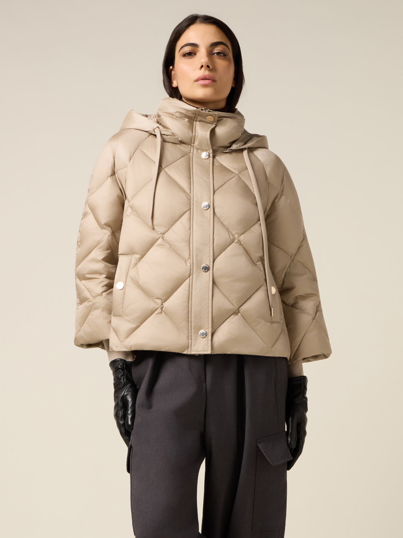 Quilted nylon hood image number 0