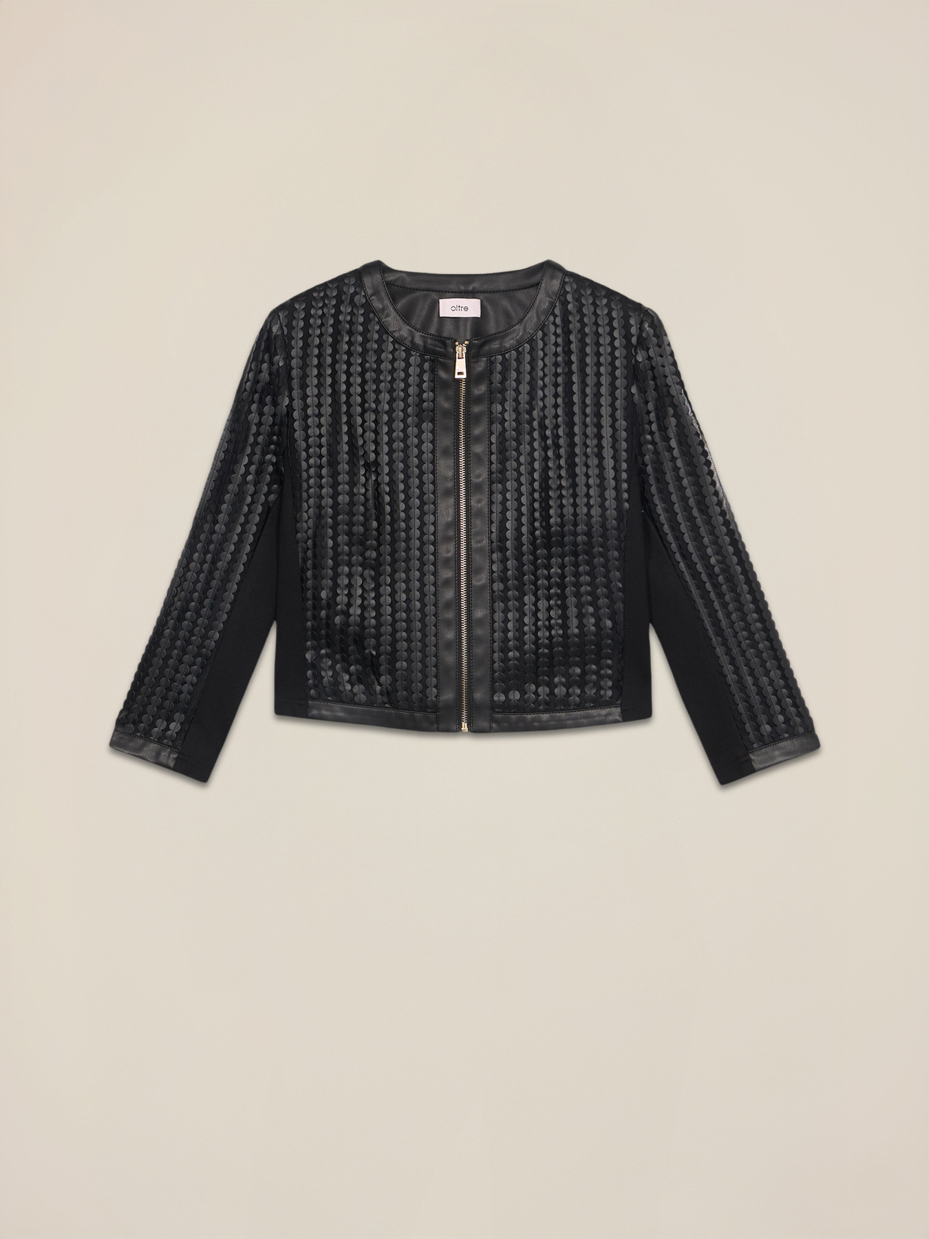 Giubbotto corto con lavorazione laser image number 3