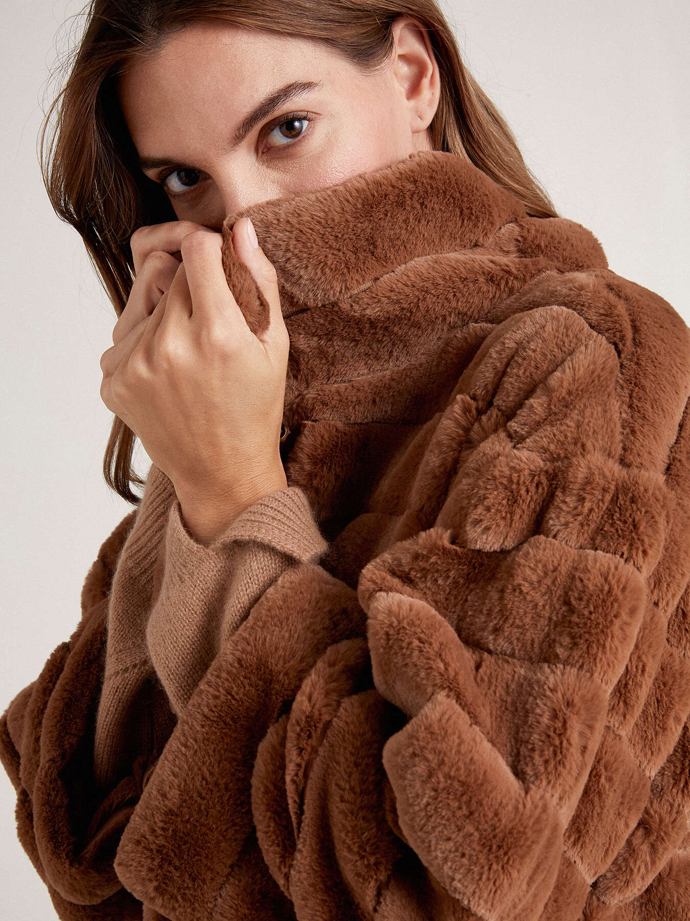 Giubbotto effetto pelliccia image number 0