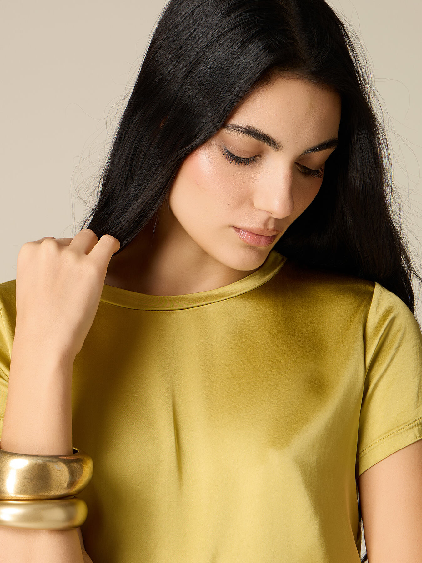 Bluse mit kurzen &Auml;rmeln aus Satin image number 2