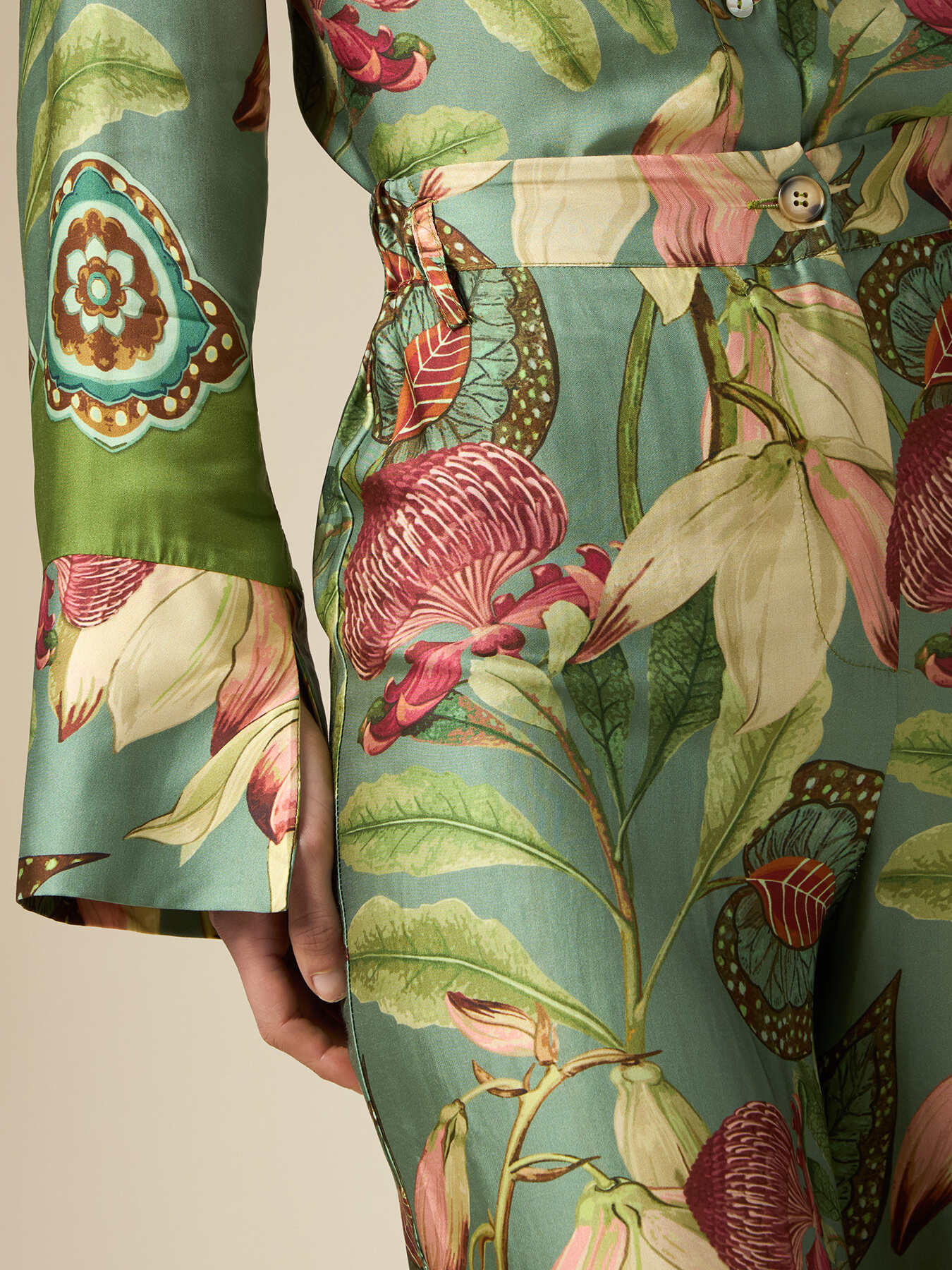 Pantaloni a palazzo in raso fantasia image number 2