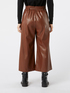 Pantaloni cropped effetto pelle image number 1