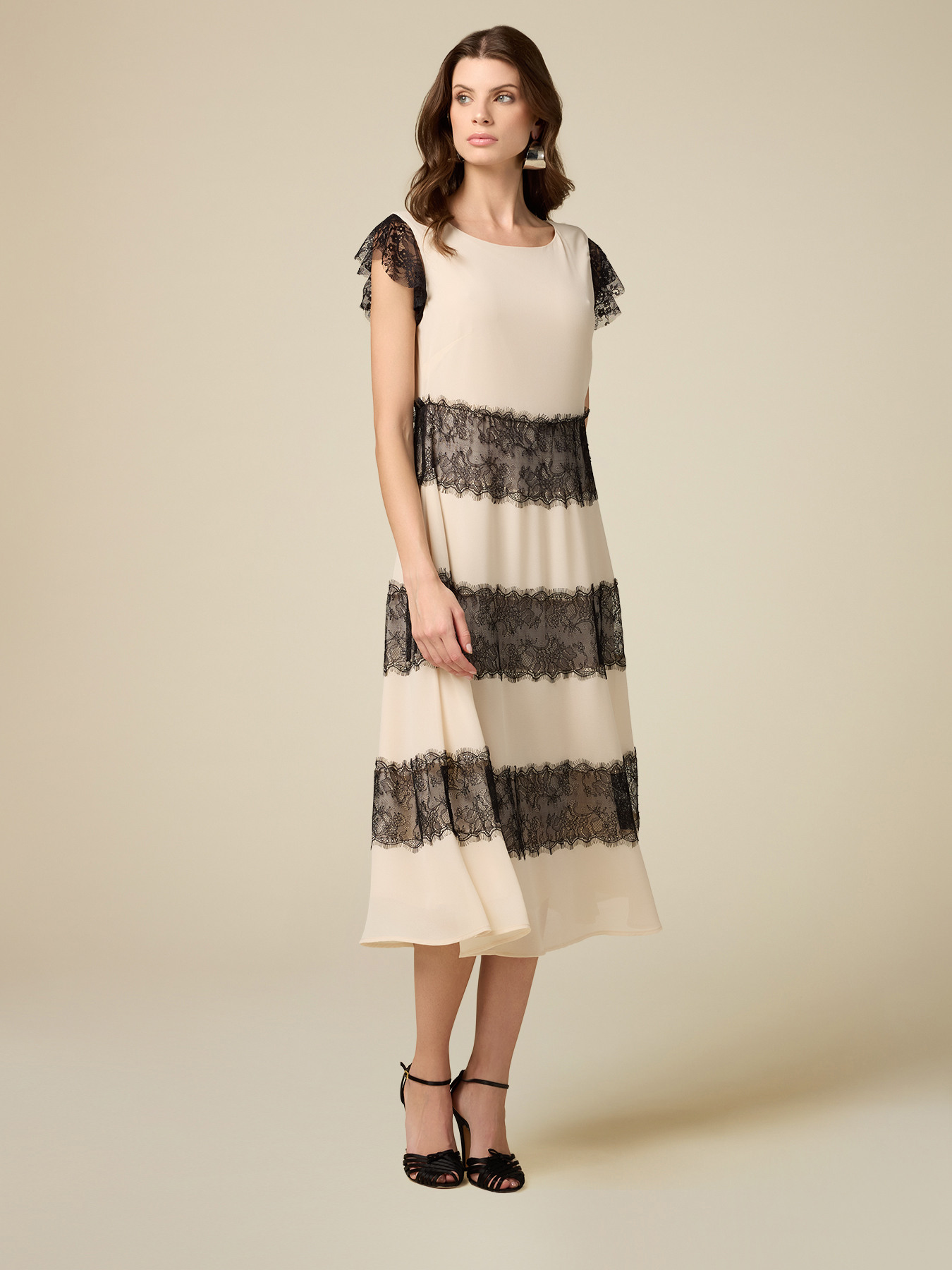 Dress with contrasting colour lace image number 0