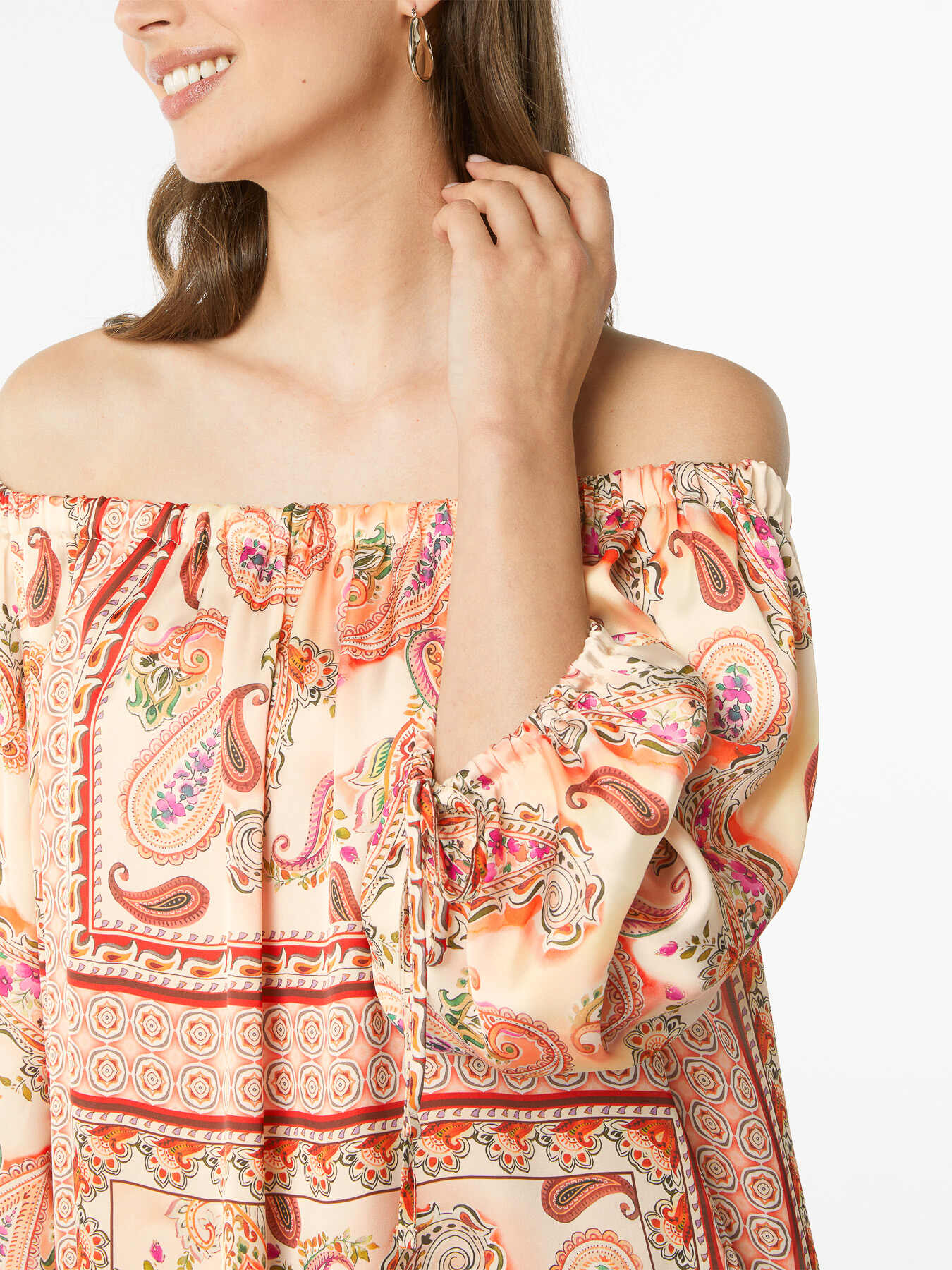 Schulterfreie, gemusterte Bluse image number 2