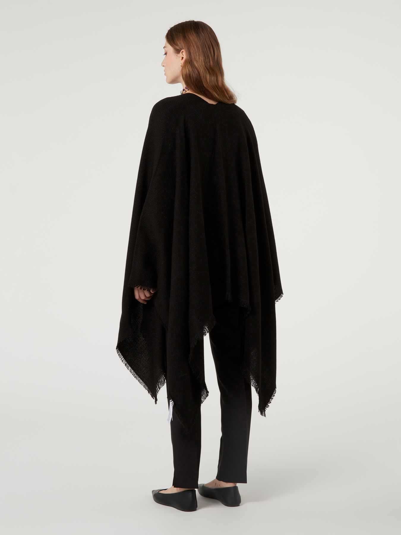 Poncho in maglia image number 1