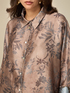 Patterned satin shirt image number 2