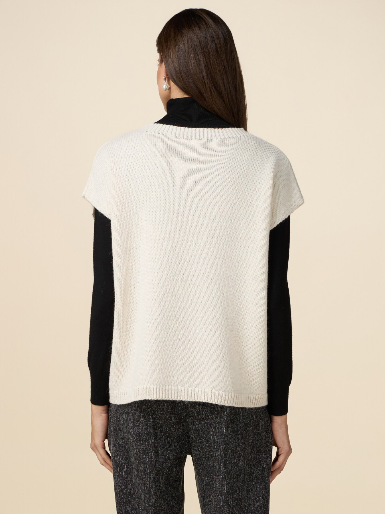 Wool blend knit vest with set stones image number 1