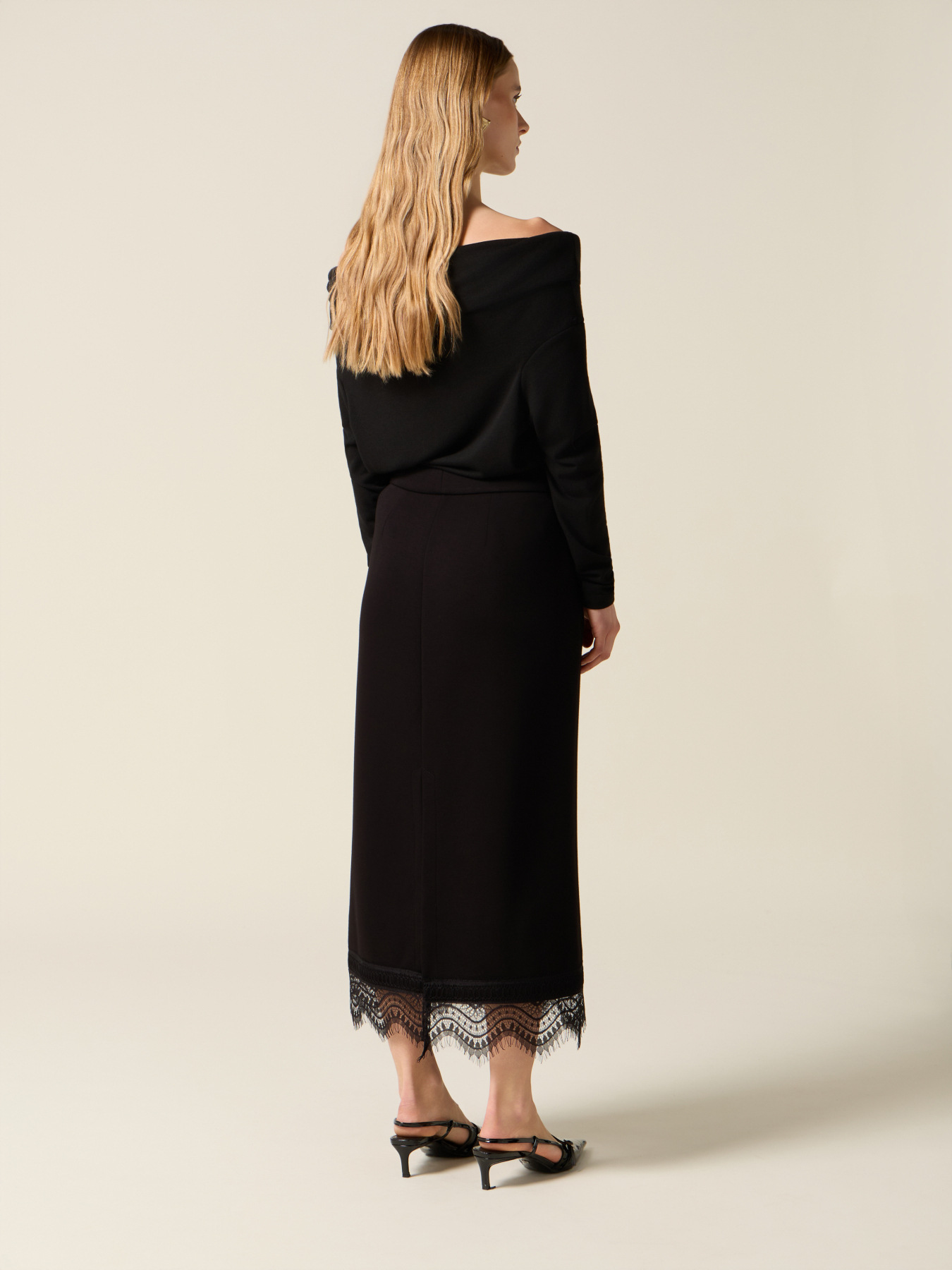 Fustă tubino din scuba și dantelă image number 1