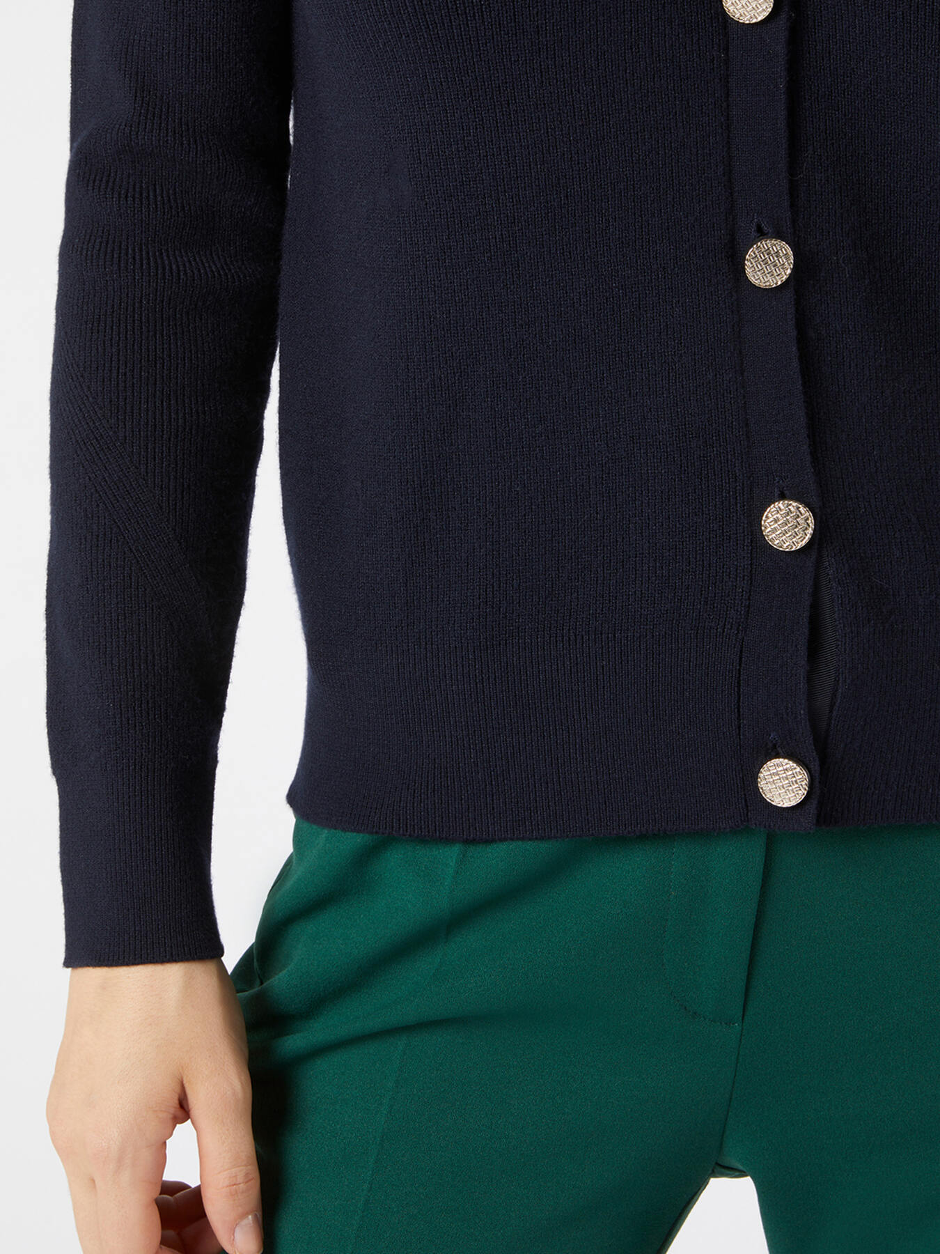 Cardigan con bottoni metallici image number 2