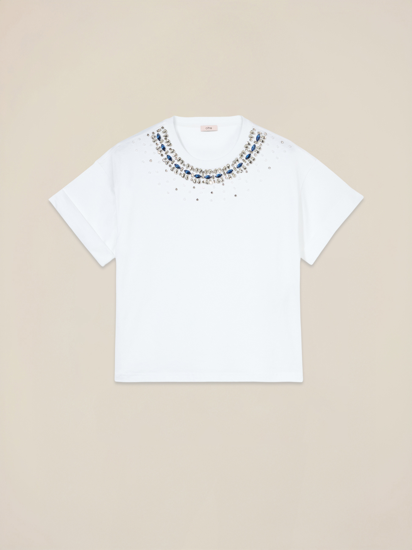 T-shirt con decorazione gioiello image number 3