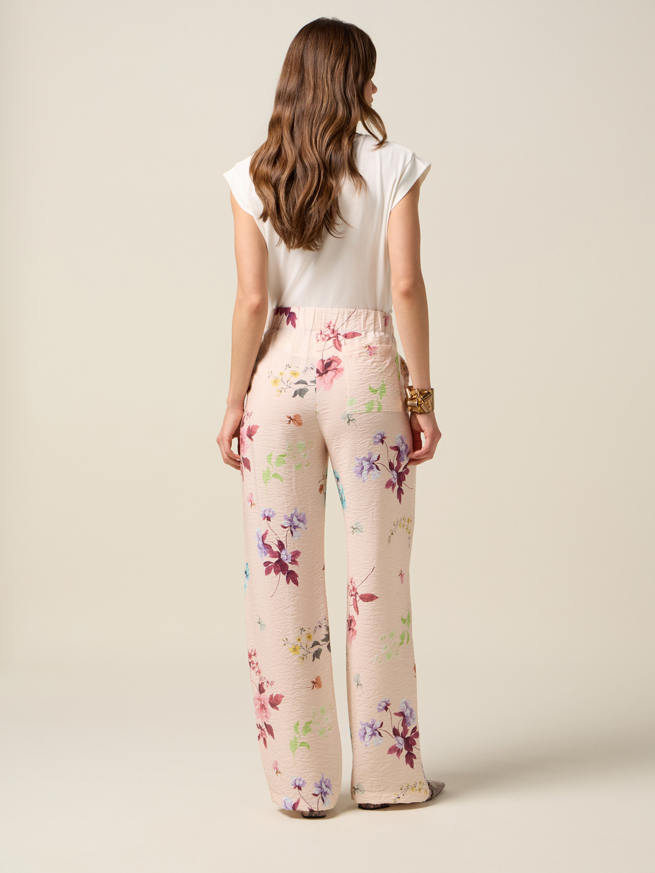 Pantalones palazzo estampados image number 1