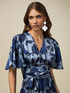 Robe mi-longue en satin fantaisie image number 2