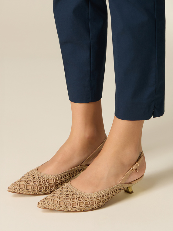 Durchbrochene Slingback-Pumps