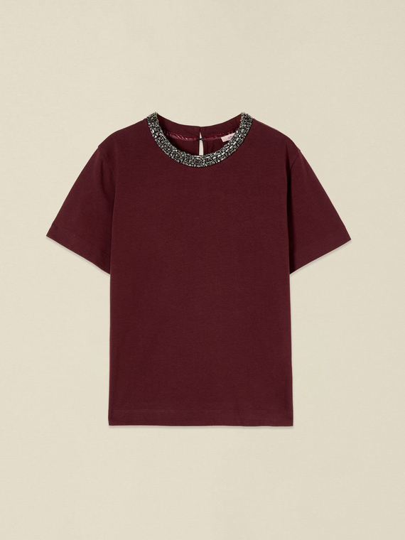 Cotton t-shirt with jewel neckline