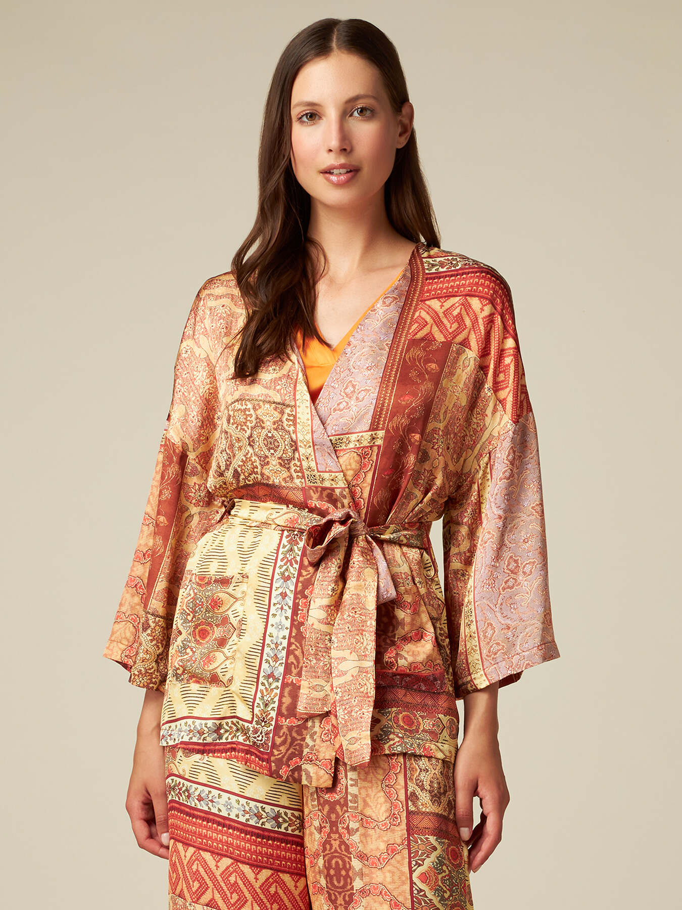 Kimono aus gemustertem Satin image number 0