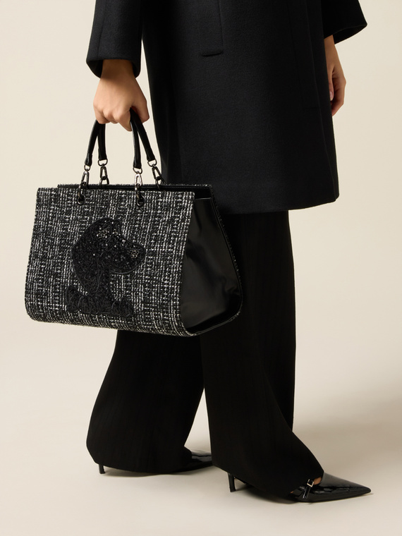 Tweed shoulder bag with appliqu&eacute;