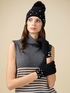 Gloves with pearls image number 0