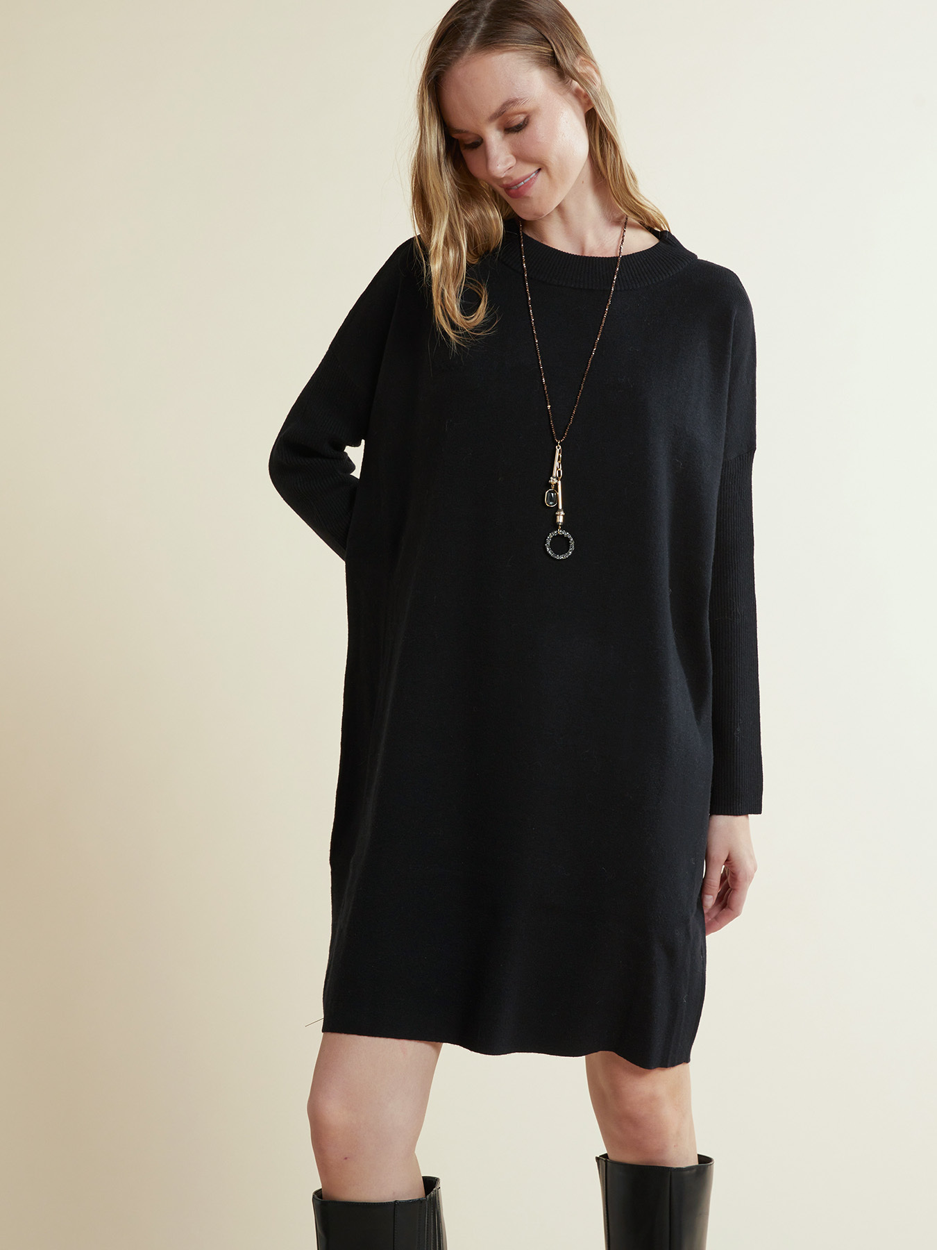 Oversize-Strickkleid image number 2