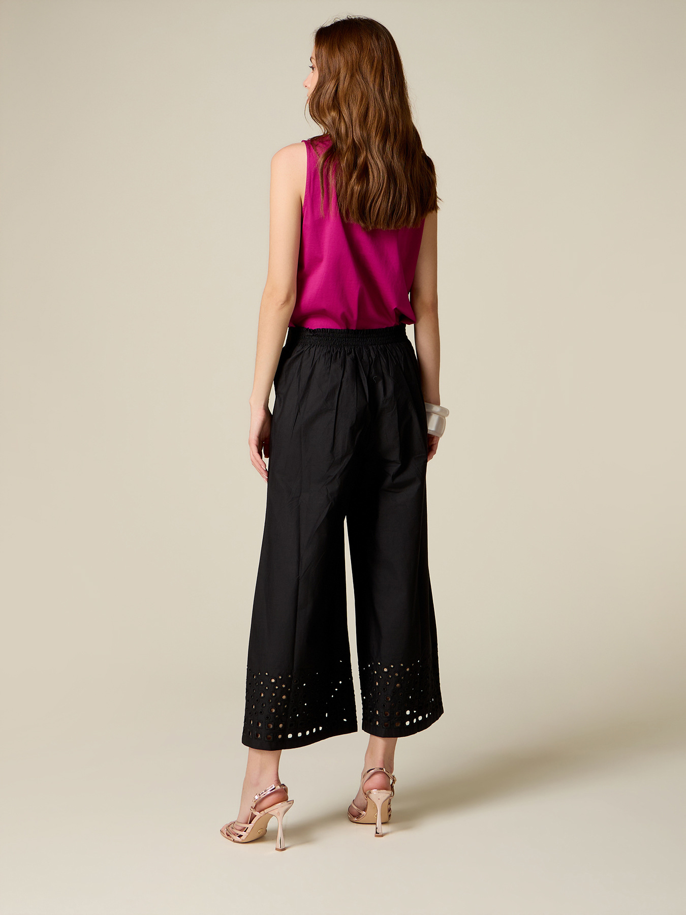 Cropped trousers with embroidery on the hem image number 1