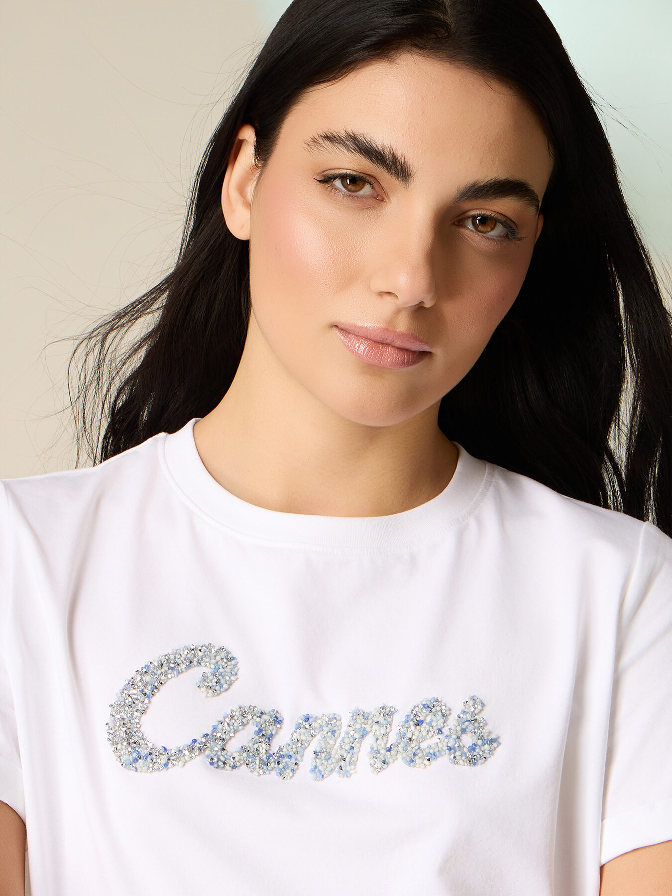 T-shirt con ricamo lettering image number 2