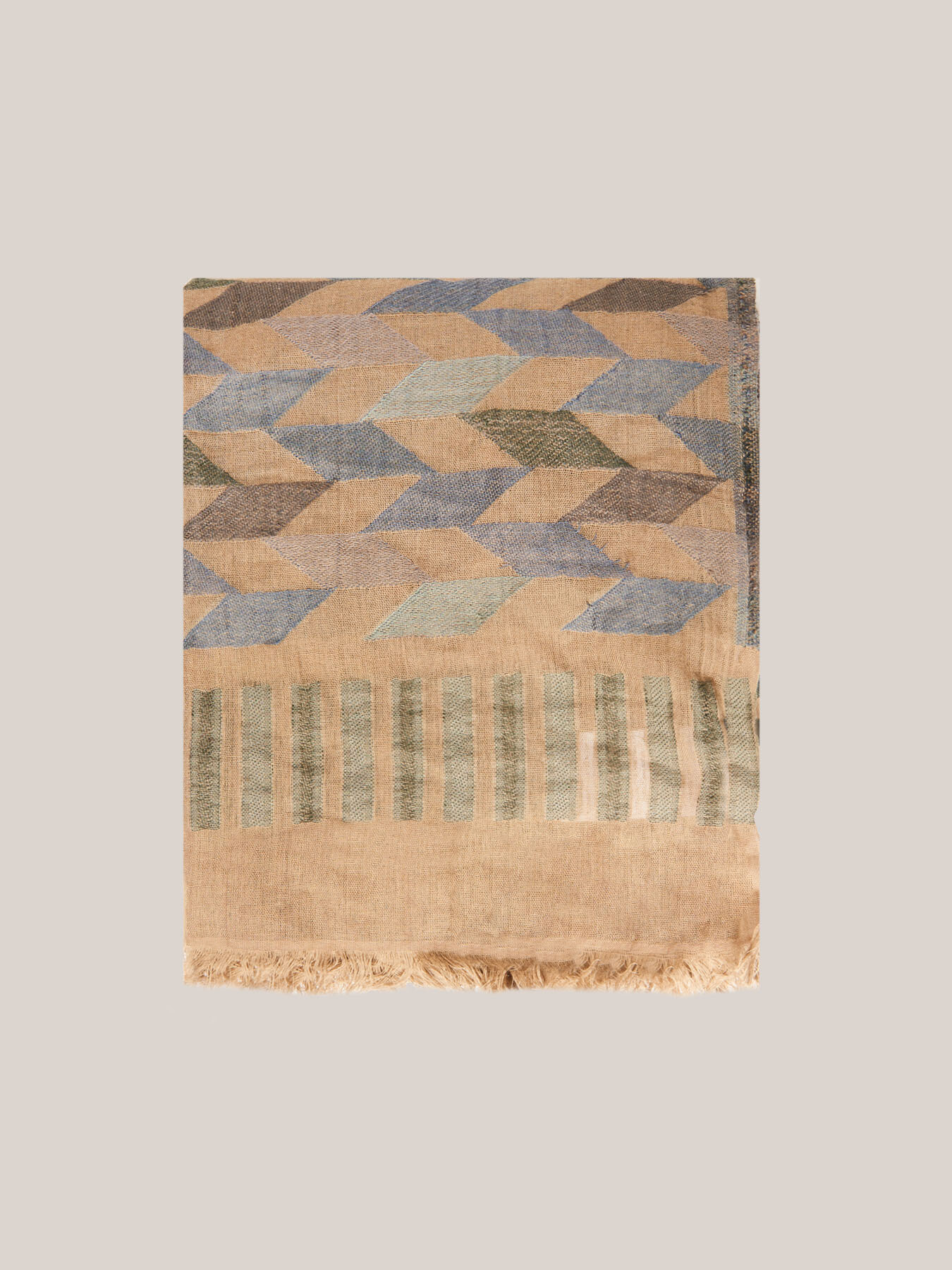 Double pattern jacquard scarf image number 1