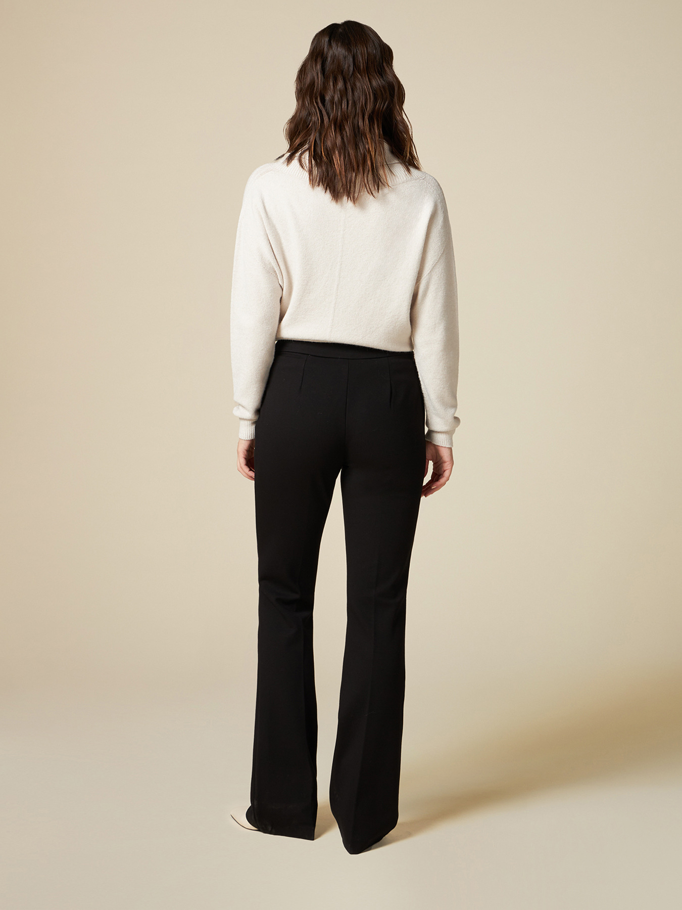 Pantaloni flared in punto milano image number 1