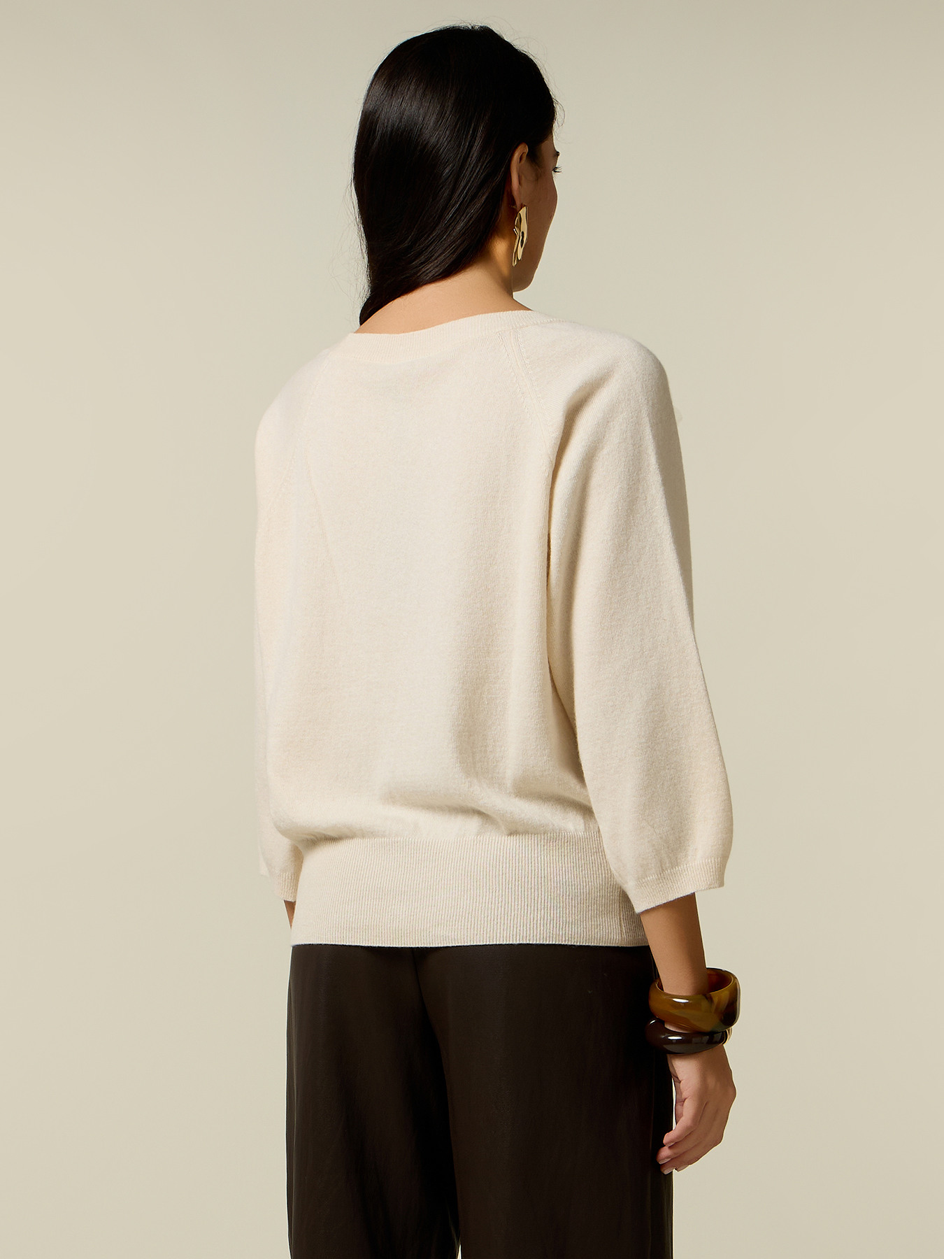 Cashmere blend sweater with floral appliqu&eacute;s image number 1