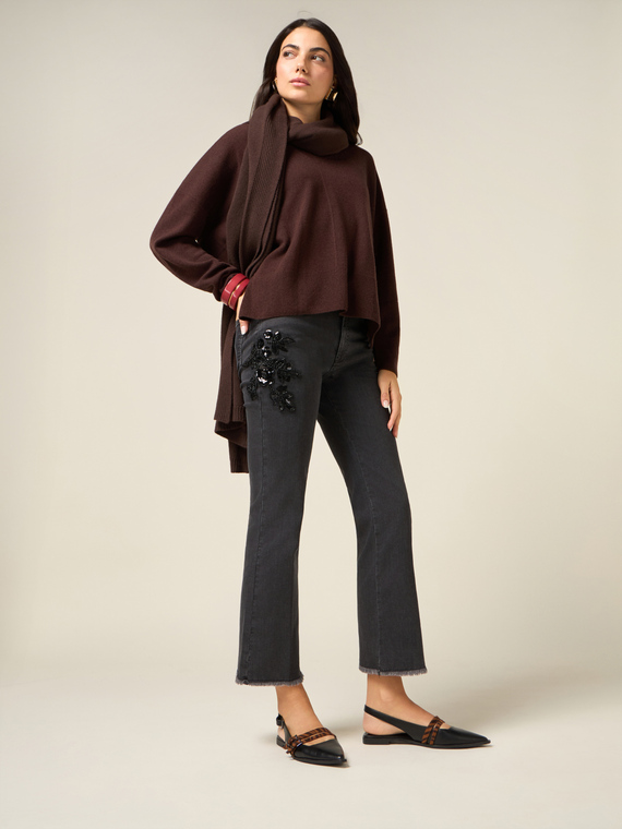 Jeans cropped wide din denim cu patch decorativ