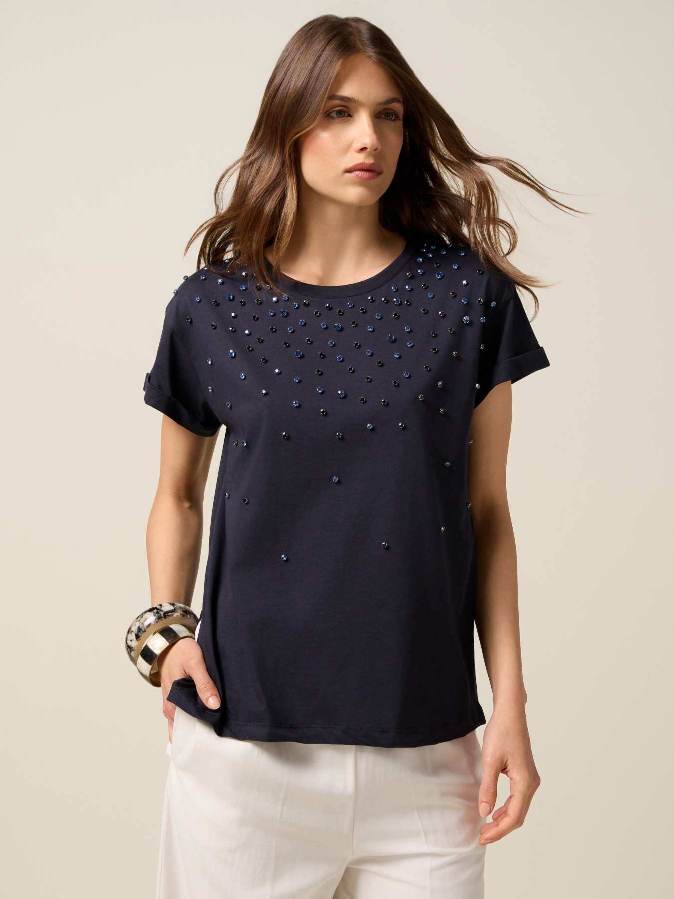 T-shirt con ricamo in castoni image number 0