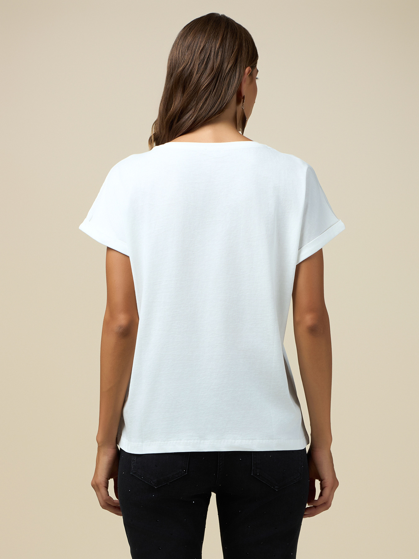T-shirt with print and appliqu&eacute;s image number 1