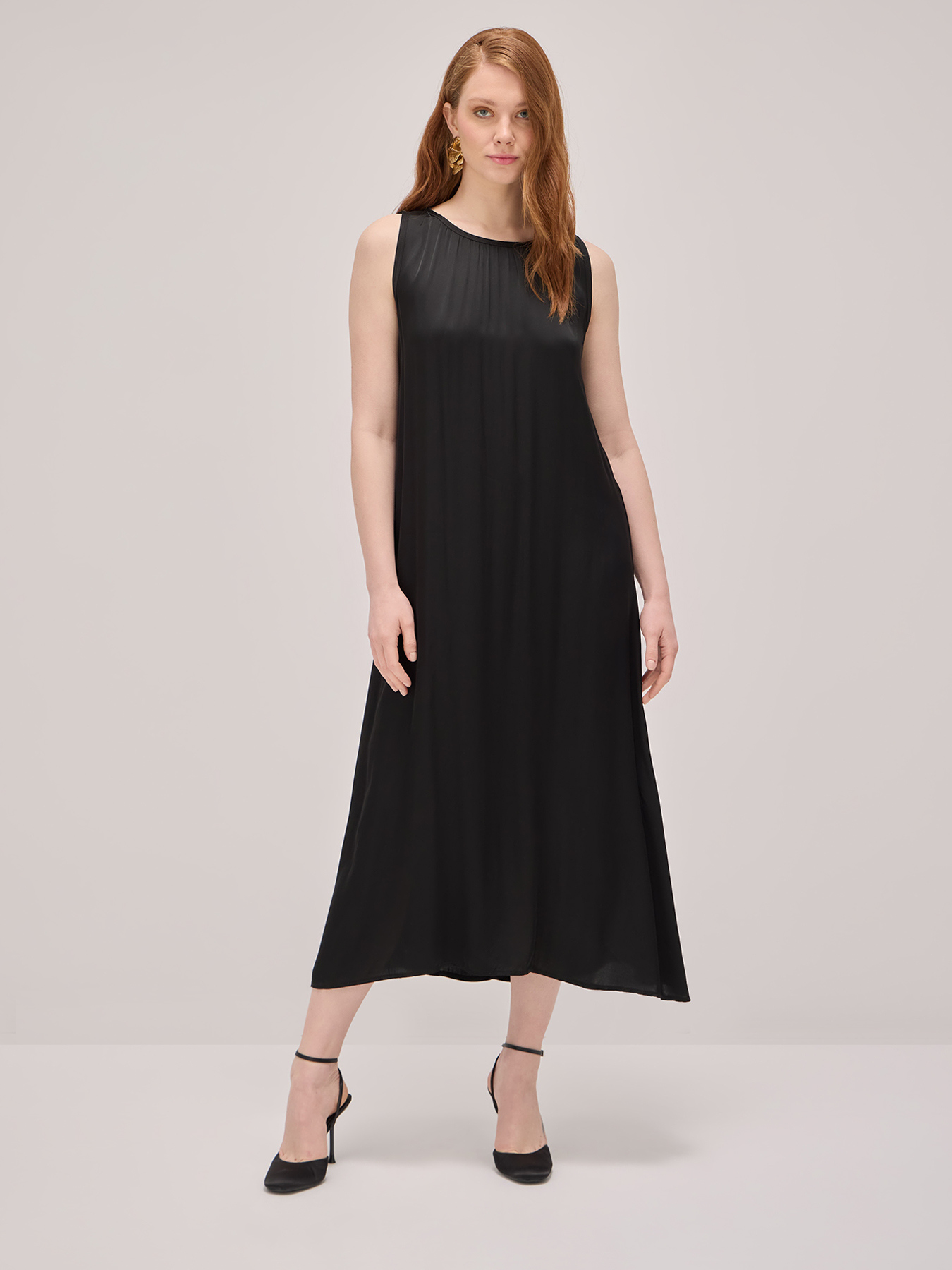 Langes Kleid aus Viskose-Satin image number 0