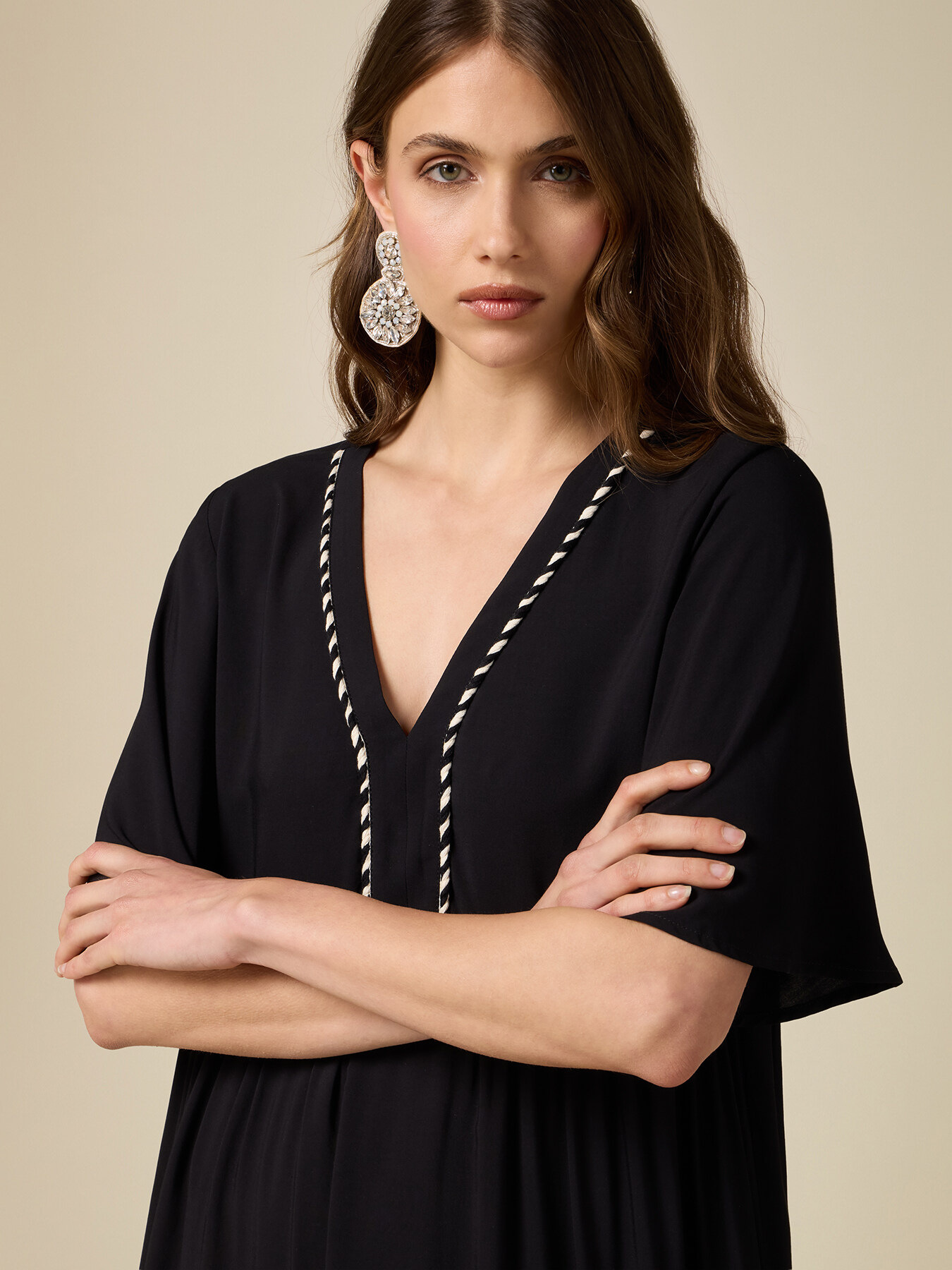 Flared dress with two-colour trim image number 3