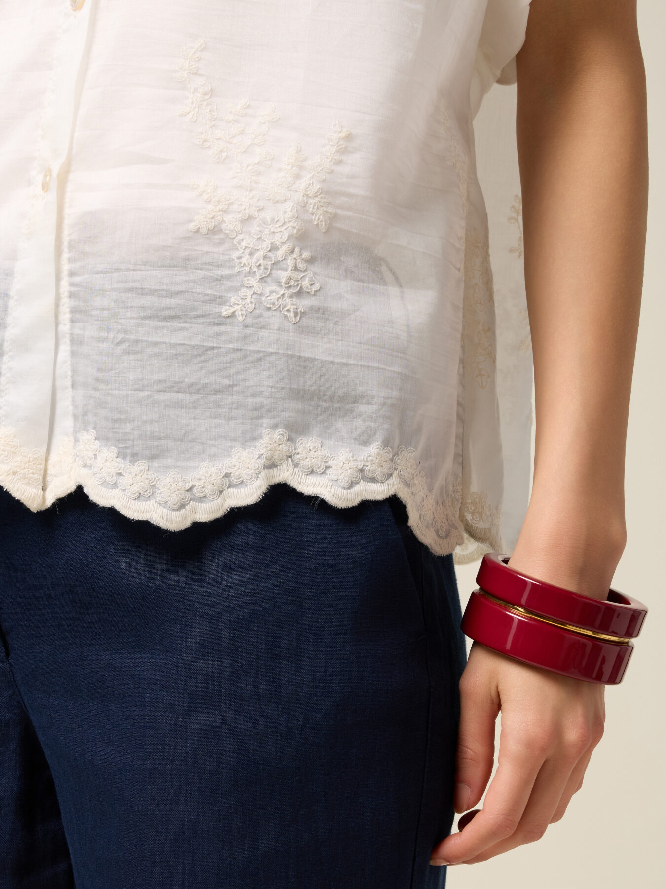 Camicia in voile con ricami image number 2