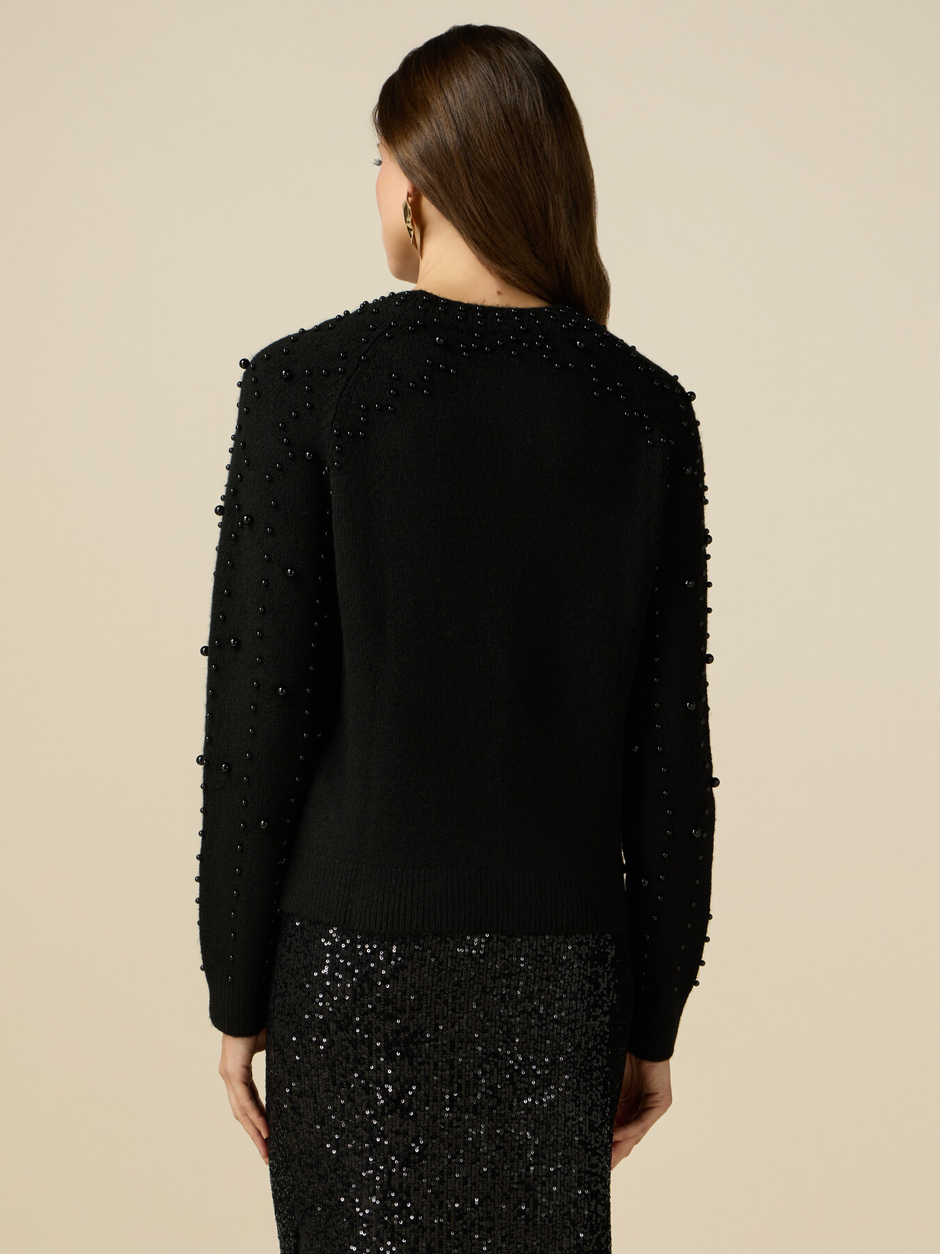 Jersey de cuello redondo con bordado de perlas image number 1