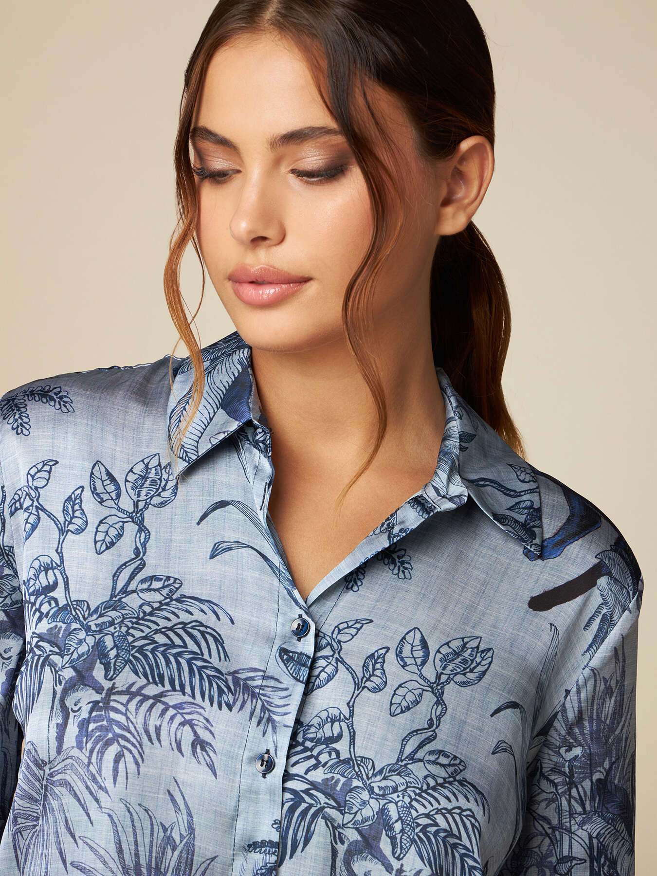 Camicia in raso fantasia image number 2