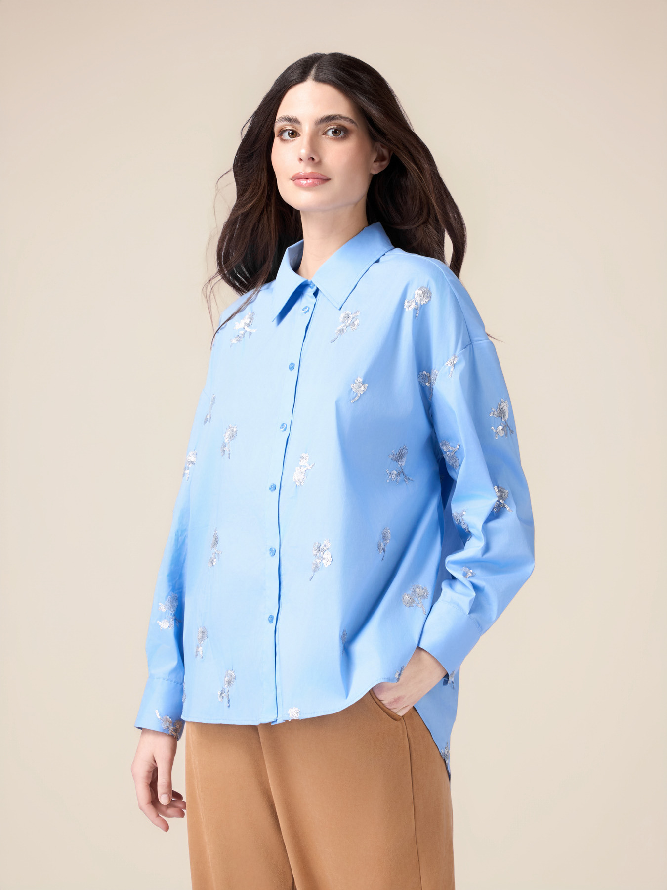 Camicia in popeline con ricami floreali image number 0