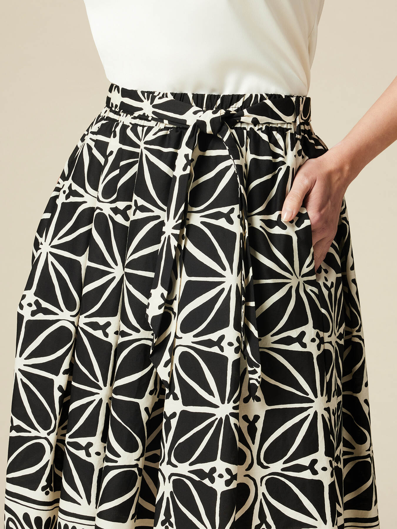 Falda midi de algodón estampado image number 2