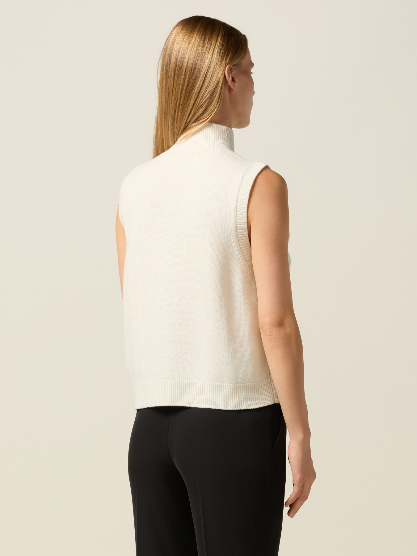 Sleeveless sweater in cashmere blend image number 1
